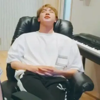 🪐 fd2bc3b5 Jin kpop, bts, idol, musician, singer telegram sticker