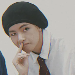 🖇️ 0560ab1b portrait, homme, béret, cravate, personne, kpop, style, mode telegram sticker