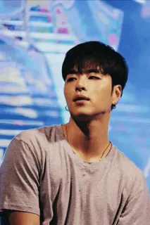 🌩 467452c7 pria, potret, orang, laki-laki, korea whatsapp sticker