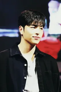 🌩 694c2fe8 pria, orang, potret, jaket, korea, asia whatsapp sticker