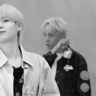 🙌 99de0d94 ผู้คน, ผู้ชาย, โทนสีเทา, ภาพเหมือน telegram sticker