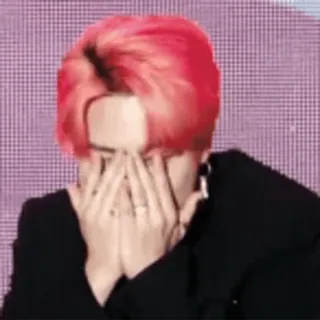 🎈 db64e8d5 人, 红发, 捂脸, 担心, 悲伤 telegram sticker