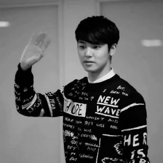 ☁️ 9df90a0c YEAR, NEW WAVE, WOMEN'T mann, winkend, asiatisch, koreanisch, pullover whatsapp sticker