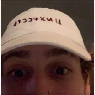 😯 ade907a5 ЧИХИХЬВЕСЬ 帽子, テキスト, 顔, 人, ロシア telegram sticker