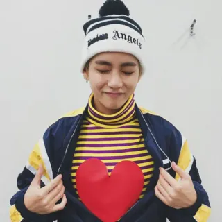 🌈 68af94f5 Angels persona, cuore, abbigliamento, cappello, moda, amore telegram sticker