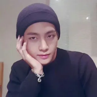 🦋 e1afca3b uomo, berretto, ritratto, kpop, celebrità, persona telegram sticker