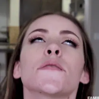 🙄 56c1657e whatsapp sticker