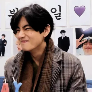 🔈 74221812 V 일 kpop, bts, v, taehyung telegram sticker