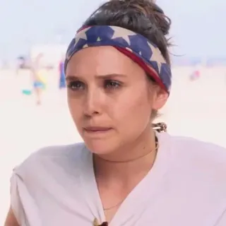 🥀 b5d4a835 Elizabeth Olsen 伊丽莎白·奥尔森, 女演员, 名人, 女性, 发带, 肖像 whatsapp sticker