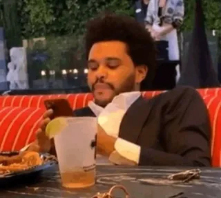 🎤 da3bec5c The Weeknd Musiker, Sänger, The Weeknd, Promi, Party, Trinken, Handy telegram sticker