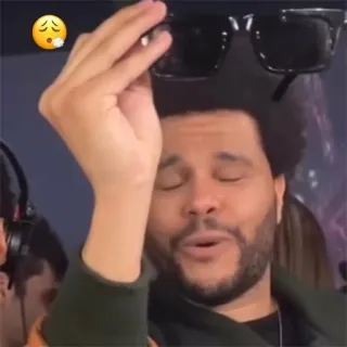 😮‍💨 29e76f42 The Weeknd ca sĩ, âm nhạc, kính râm, người nổi tiếng, chân dung telegram sticker