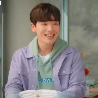 😁 3b9a3b25 OVER Mann, lächelnd, Porträt, casual, Kleidung whatsapp sticker