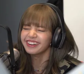 ✨ 0b2f38fd Lisa Lisa, Blackpink, Cantante, Idol, K-pop, Thailandese, Rapper, Modella telegram sticker