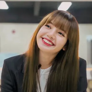 ✨ 38708e6c Lisa donna, sorriso, ritratto, kpop, blackpink, cantante, celebrità telegram sticker