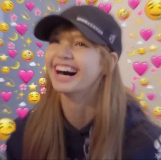 ✨ 73b61e64 Lisa (Blackpink) kpop, sorriso, carino, cuori, lisa, blackpink, idol telegram sticker