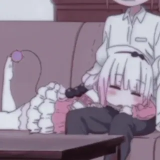 🍡 2d57df05 Kanna Kamui Miss Kobayashi's Dragon Maid 动漫, 康娜卡姆依, 龙女仆, 可爱, 卡通, 坐着 whatsapp sticker