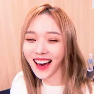 🌸 8b3d5dad 女人, 微笑, 人, 肖像, 快乐, 韩流, 偶像 telegram sticker