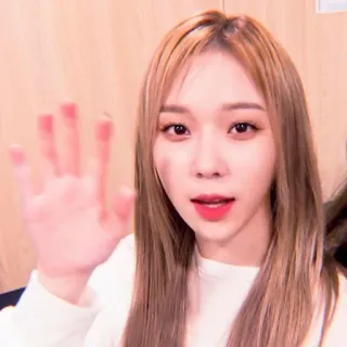 🌸 e7b20e42 女人, 亚洲人, 肖像, 挥手, 自拍, 女孩 telegram sticker