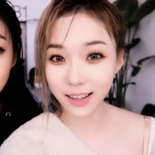 🧋 58a4f692 해 woman, korean, asian, girl, selfie whatsapp sticker