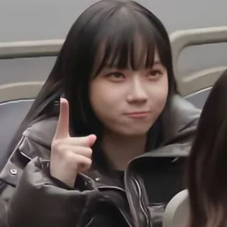 🧵 b6169c43 женщина, девушка, указывает, пистолет из пальцев, жест, портрет whatsapp sticker