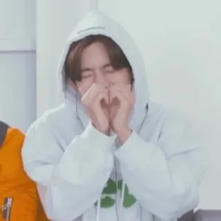 🤍 e3e35e54 telegram sticker