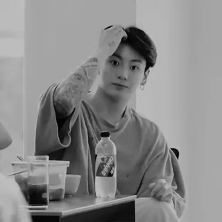 🎸 f7bb097a uomo, persona, ritratto, celebrità, bianco e nero, interno telegram sticker