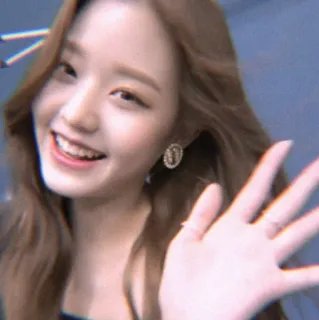 🍼 6b0489ed เด็กผู้หญิง, ผู้หญิง, คน, โบกมือ, ภาพเหมือน, ยิ้ม, ความงาม telegram sticker