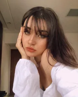 🤍 a5f7d75a woman, girl, brunette, portrait, selfie, pretty whatsapp sticker