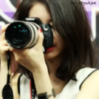 📷 2a623a43 photographer, woman, camera, portrait, photography telegram sticker