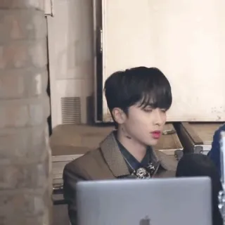 🥀 592eca2b telegram sticker