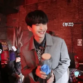 🥀 8ed2b67f （부끄） telegram sticker