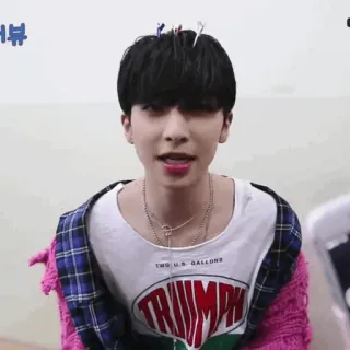 🥀 e508647e TWO U.S. GALLONS persona, hombre, coreano, asiático, retrato telegram sticker