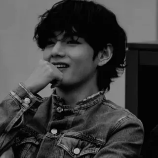 🧊 a26cc918 Kim Taehyung K-Pop, Musique, Chanteur, Idole, Célébrité, Asiatique whatsapp sticker