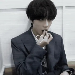 💞 f4d9e453 telegram sticker