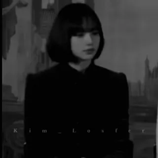 ❤️‍🔥 bf122a75 Kim_Losfer donna, ritratto, persona, monocromatico, scala di grigi telegram sticker