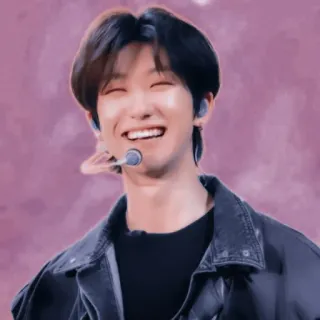 🐸 46ad1cd5 kpop, cantante, sorridente, uomo, artista, celebrità whatsapp sticker