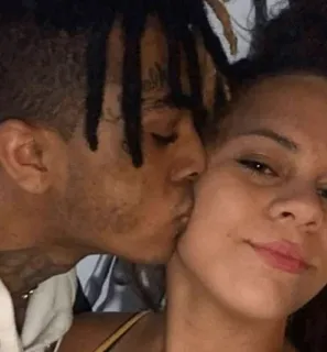 ❤️ 01344573 XXXTentacion rapper, musician, portrait, kiss telegram sticker