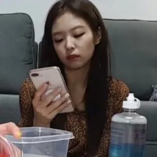 🙃 aeb90f4e telegram sticker