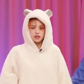 🍧 9b79ccb3 mulher, fantasia de urso, moletom com capuz, orelhas, retrato telegram sticker