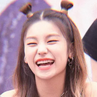 🍬 3e12928b femme, portrait, sourire, coiffure, joyeux, asiatique, K-pop telegram sticker