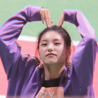 🍬 7466fbc0 kpop, fille, cœur, mignon, idole, femme telegram sticker