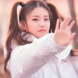 🍬 9bfb5c2f fille, coréen, kpop, nattes, jeune, ado telegram sticker