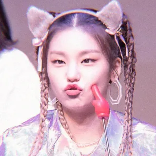 🍬 b22868fb kpop, oreilles de chat, mignon, fille, idole telegram sticker