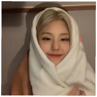 😊 651ba0de женщина, завернутый, улыбка, веселая, портрет, платок whatsapp sticker