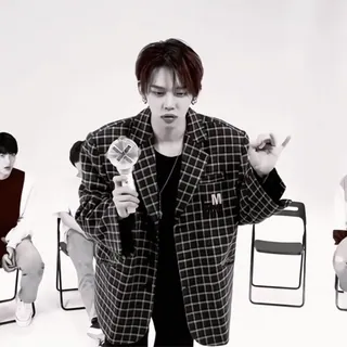 `` 🥓 × 𝗬𝗲𝗼𝗻𝗷𝘂𝗻 𝗯𝘆 @m2e58l :: @fStikBot telegram stickers