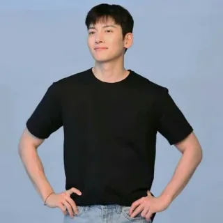 😇 4ffc7e72 ผู้ชาย, ภาพเหมือน, นักแสดง, ลำลอง, เสื้อยืดสีดำ, กางเกงยีนส์ telegram sticker