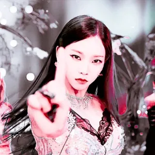 🔮 fe537354 vrouw, middelvinger, aanstootgevend, meisje, k-pop, zangeres telegram sticker