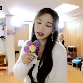 🎞 b3ffd083 telegram sticker