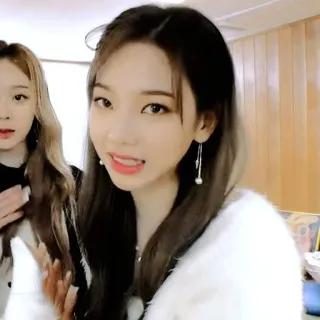 🎞 b9a06971 telegram sticker