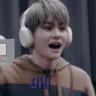 🐯 f81865a8 아!! persona, asiático, coreano, auriculares, expresión whatsapp sticker